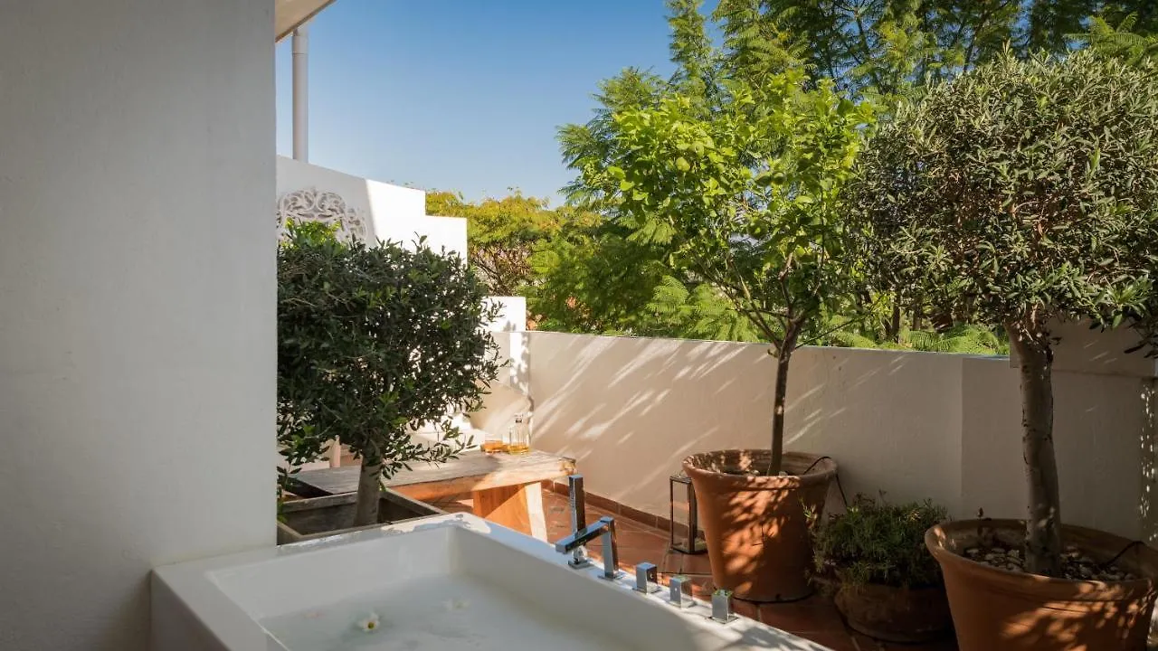 Molo Luxury Suites Puerto Banus Marbella 0*,