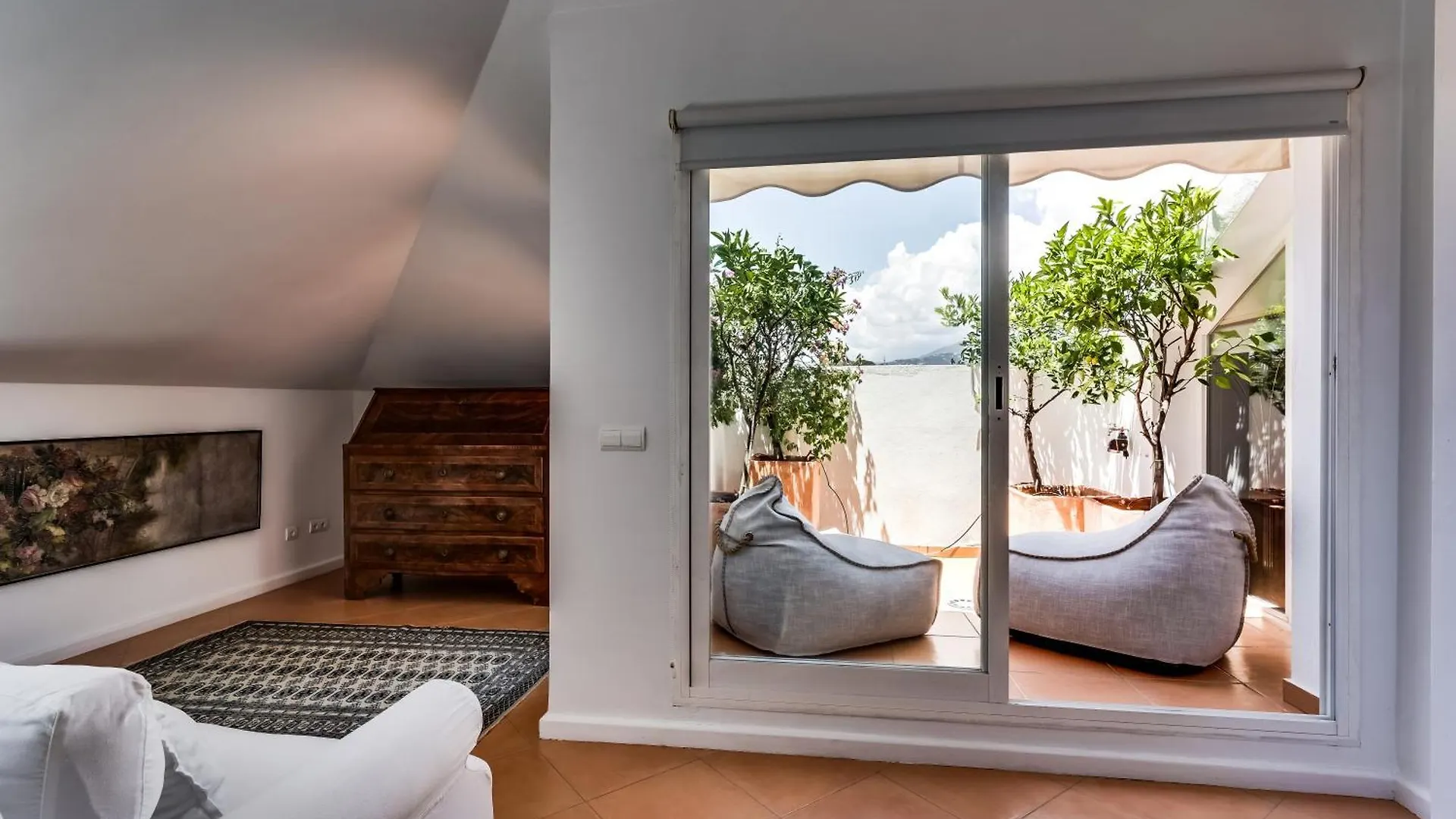Molo Luxury Suites Puerto Banus Marbella