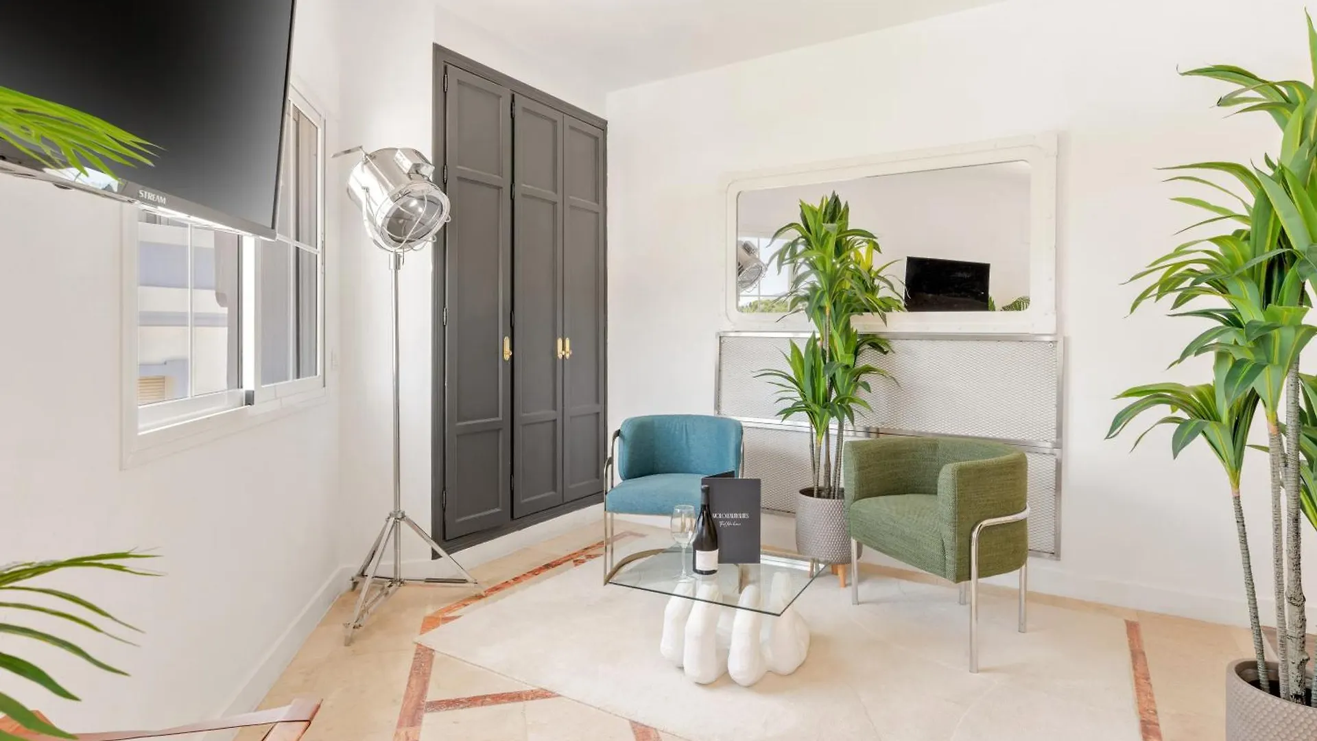 Molo Luxury Suites Puerto Banus Marbella 0*,  Spain