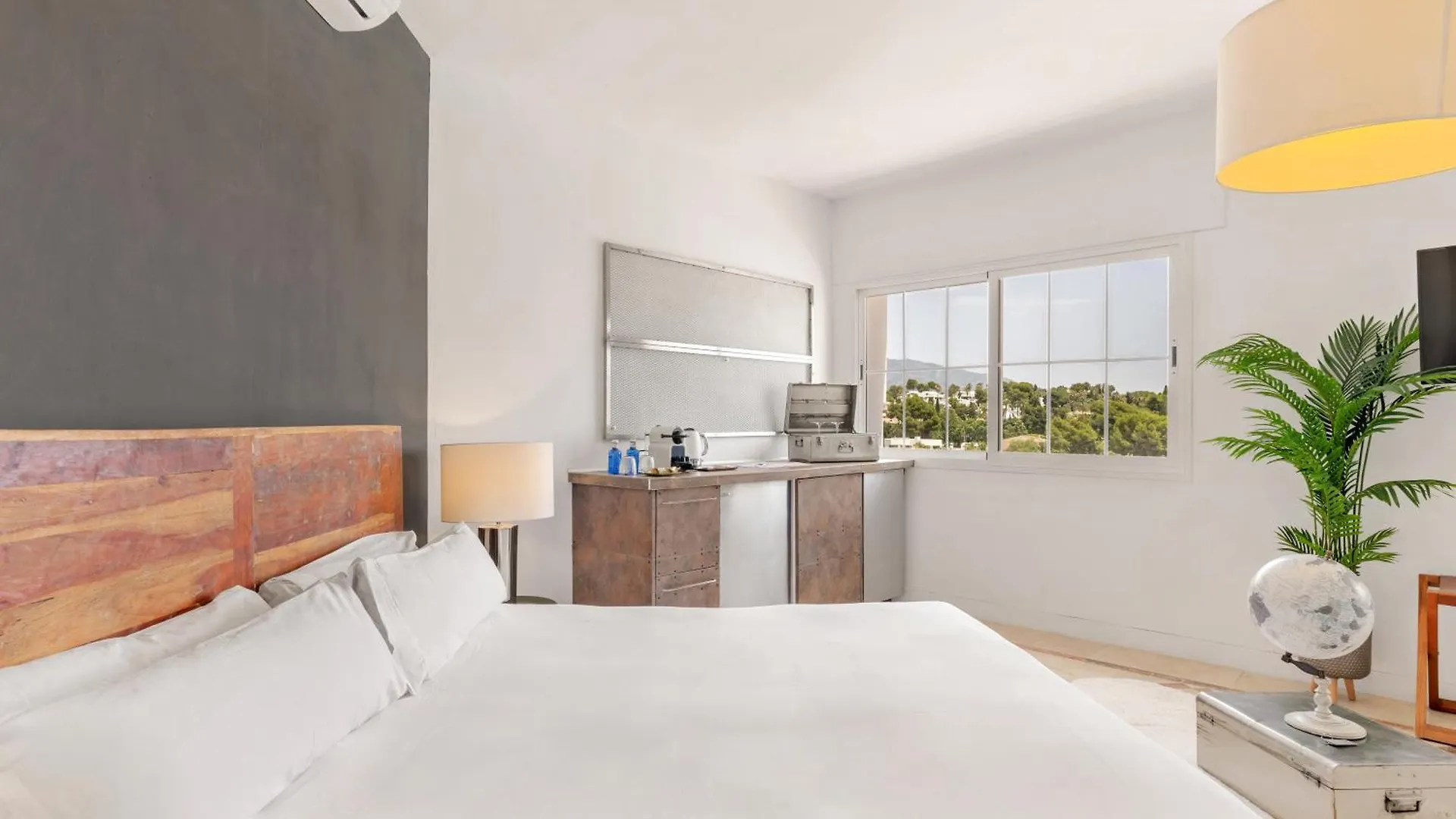 Molo Luxury Suites Puerto Banus Marbella