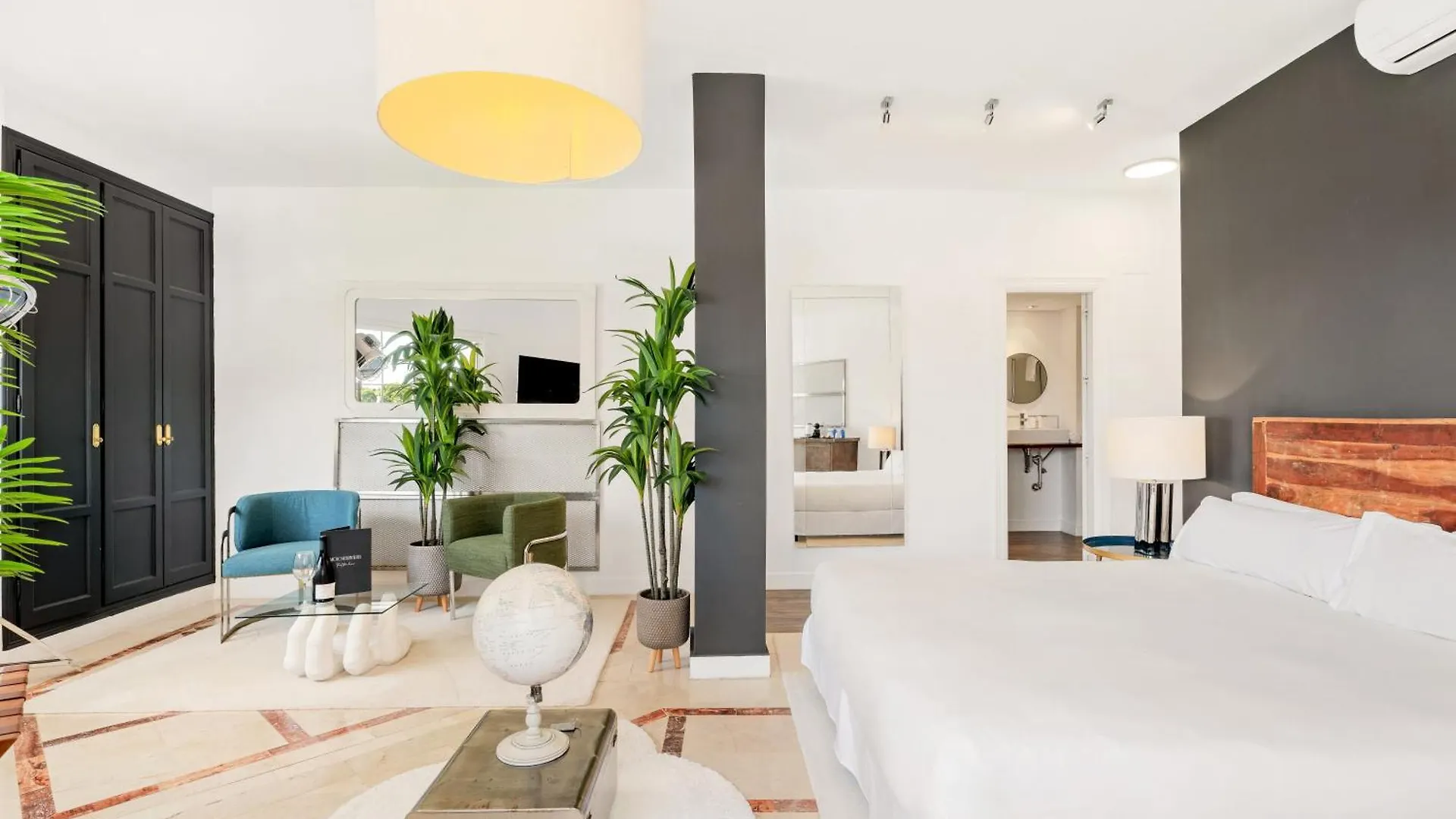 Molo Luxury Suites Puerto Banus Marbella Hotel