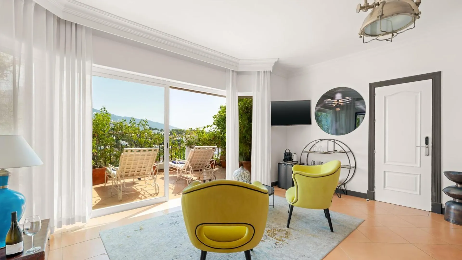 Molo Luxury Suites Puerto Banus Marbella Hotel