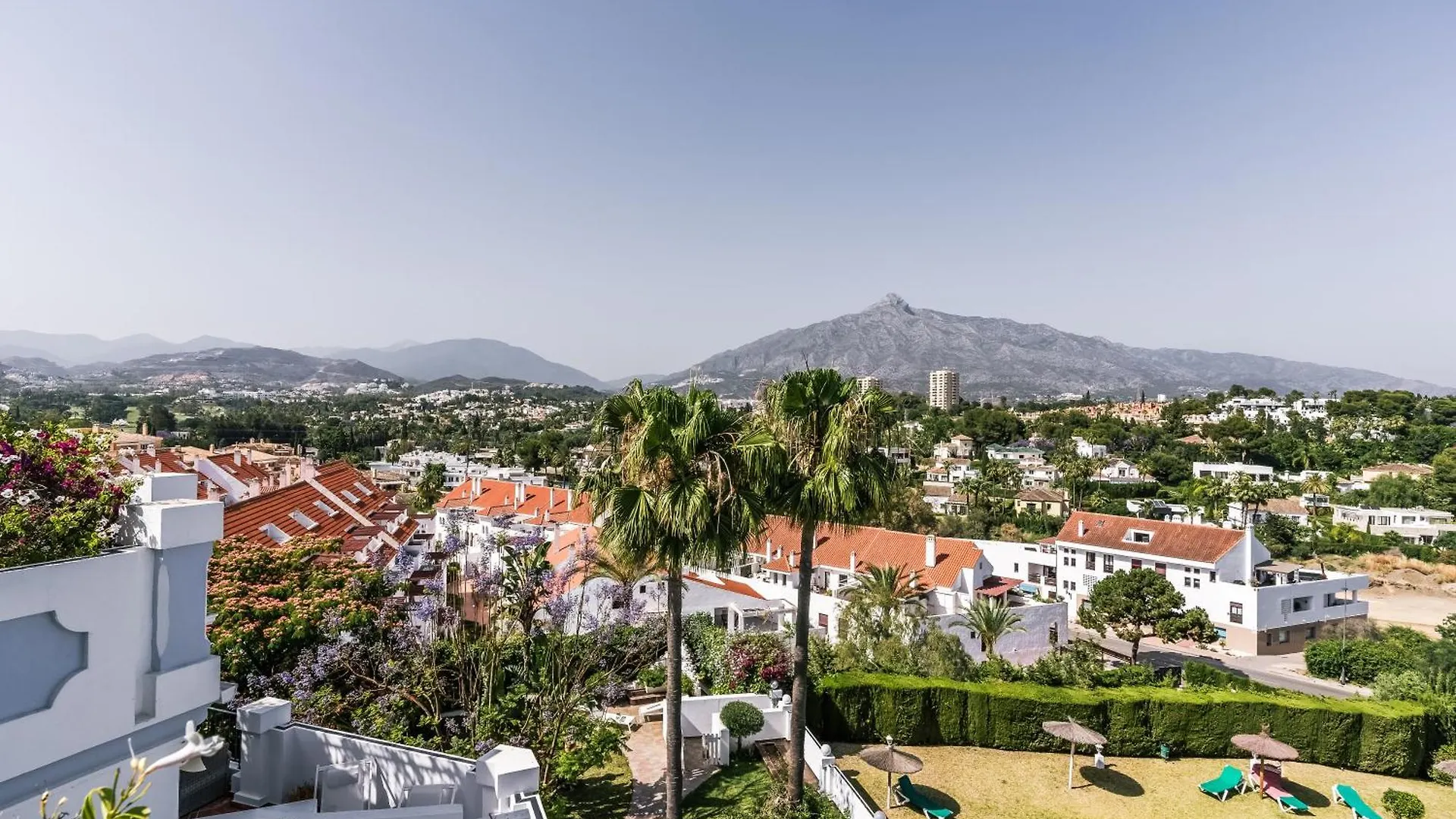 Molo Luxury Suites Puerto Banus Marbella Hotel