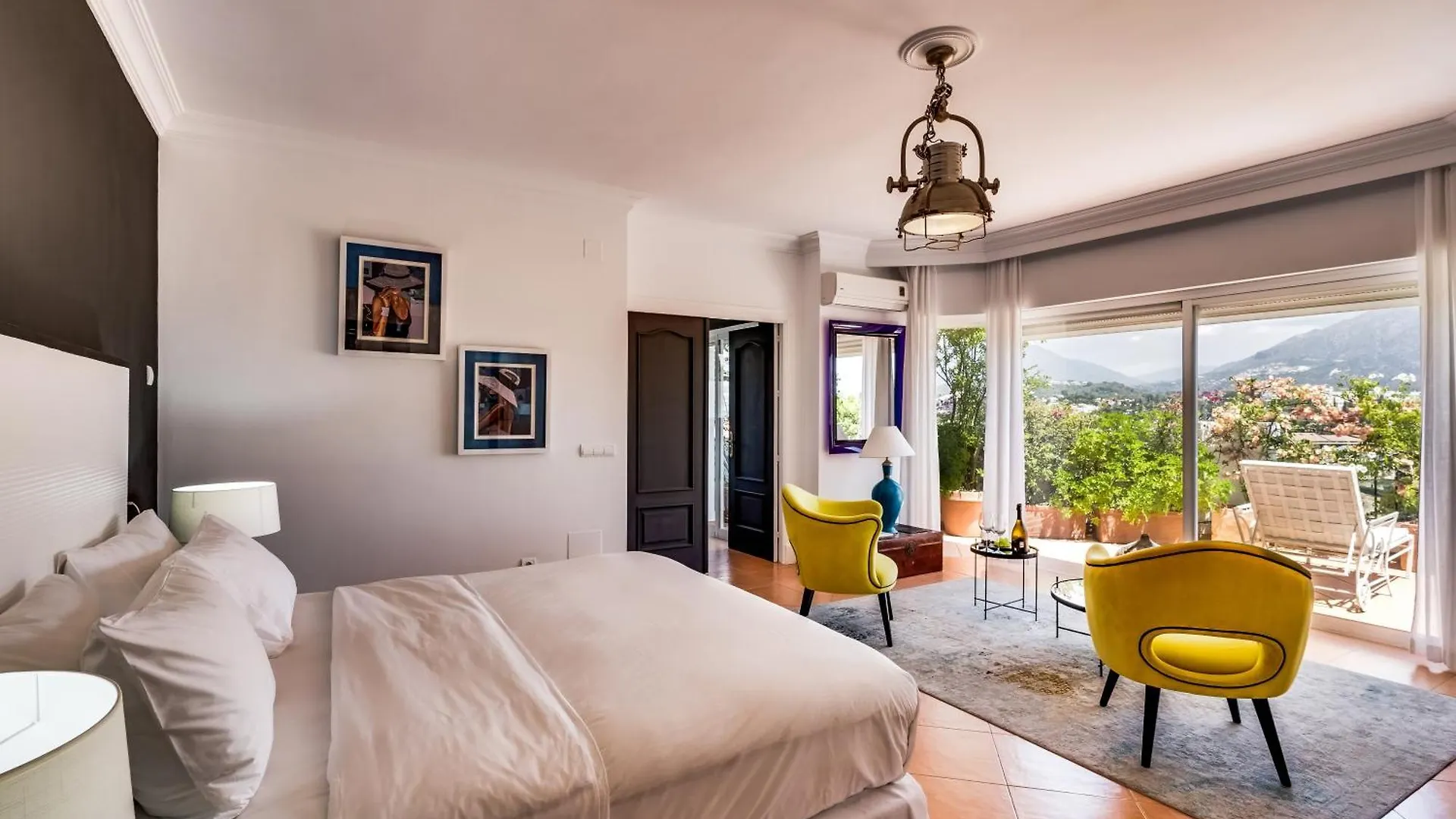 Hotel Molo Luxury Suites Puerto Banus Marbella Spain