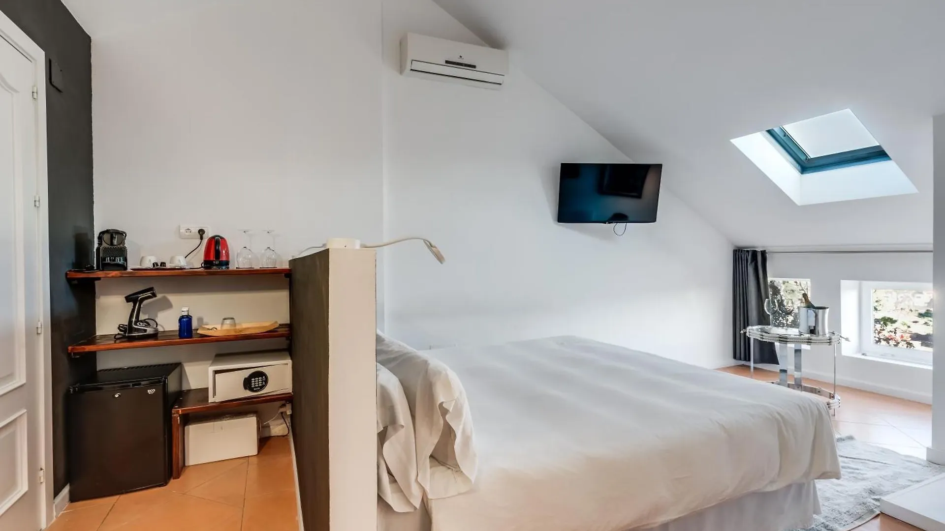 Molo Luxury Suites Puerto Banus Marbella 0*,  İspanya
