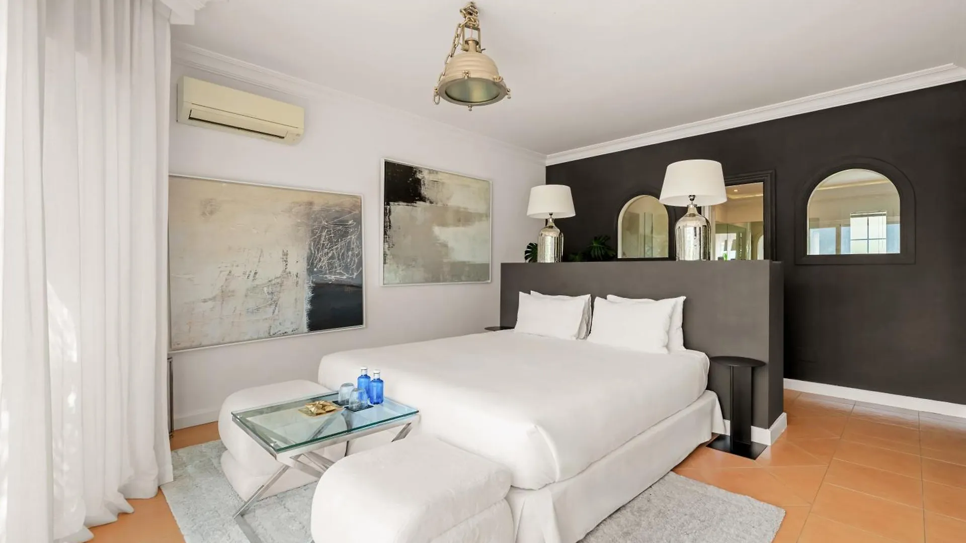 Molo Luxury Suites Puerto Banus Marbella Hotel