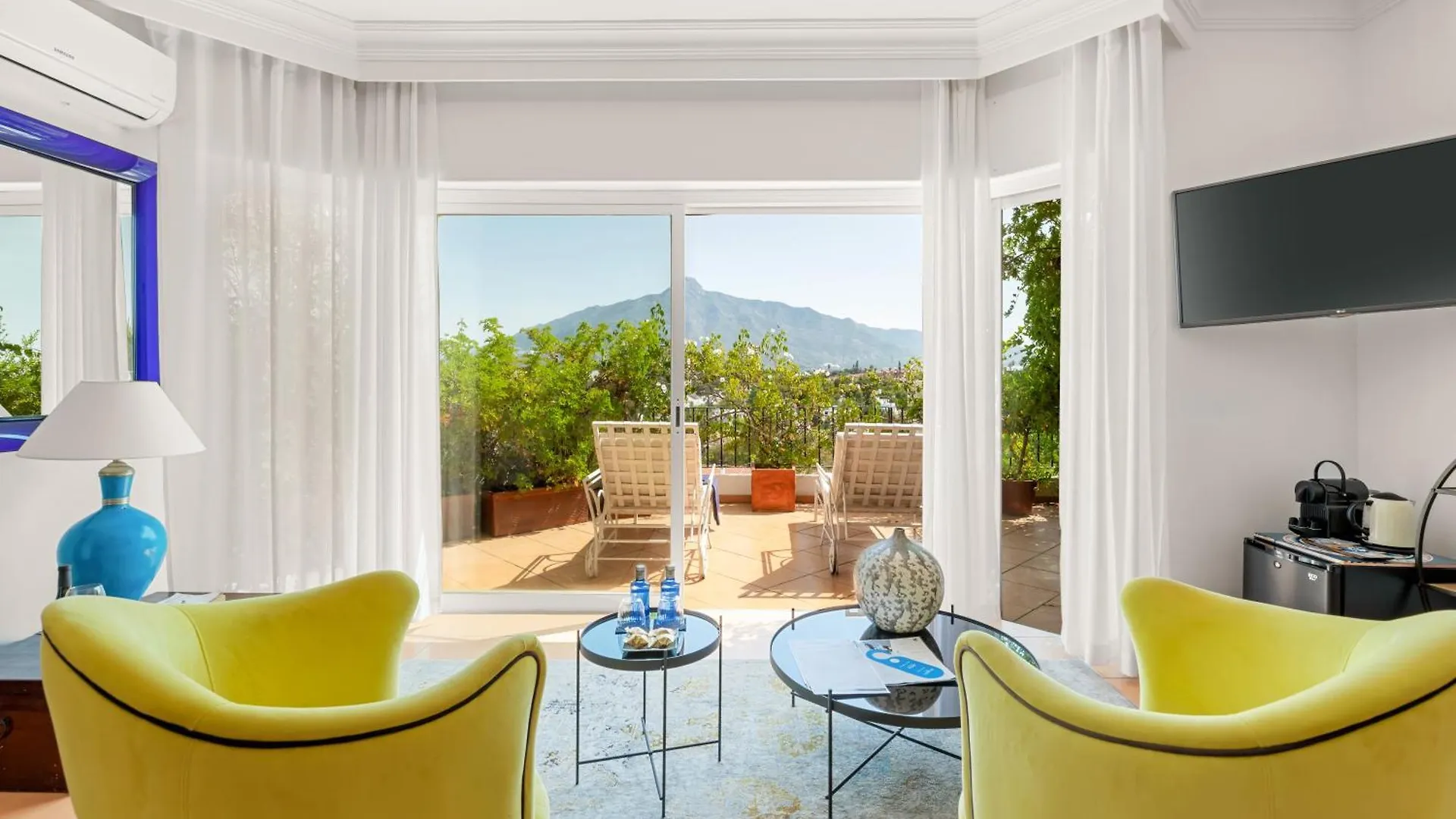 Molo Luxury Suites Puerto Banus Marbella 0*,